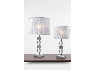 Lámpara de mesa blanca lujosa con candelabro de cristal, estilo clásico, nuevo.