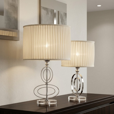 Lámpara de mesa clásica con candelabro de cristal