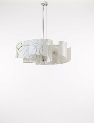 Elegante candelabro moderno blanco colgante con 6 lámparas.