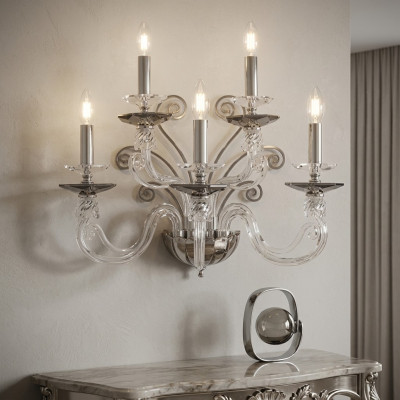 Lámpara de pared estilo antiguo con lámparas de araña y luces de pared.