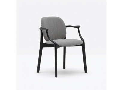 Silla de comedor gris diseñada, marco de madera, silla con apoyabrazos, muebles tapizados.