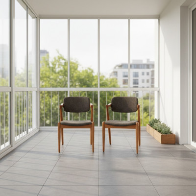 Muebles de comedor de lujo del diseñador, 4 sillas nuevas, mobiliario gris moderno.