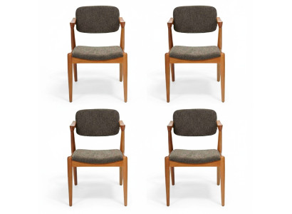 Muebles de comedor de lujo del diseñador, 4 sillas nuevas, mobiliario gris moderno.