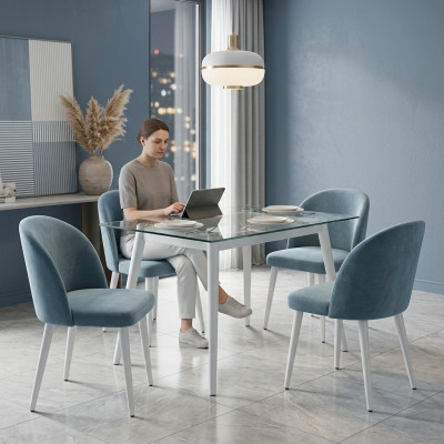 Moderno comedor de madera con 4 sillas azules sin apoyabrazos, diseño nuevo, silla tapizada.