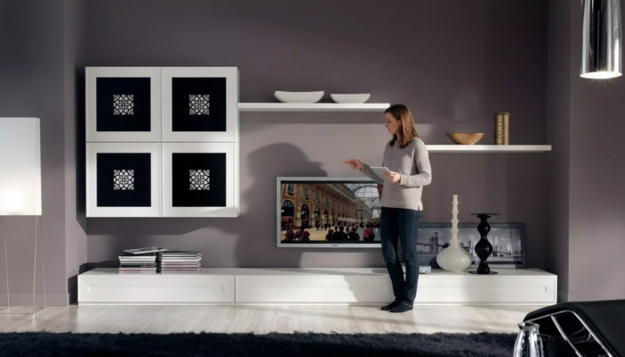 Moderno conjunto de pared con aparador y armario de salón.