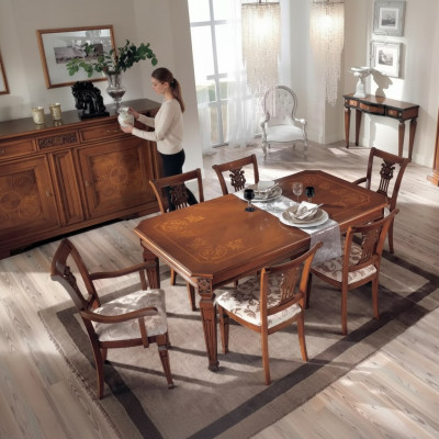 Mesa de comedor de diseño clásico de madera en conjunto de comedor marrón, mesas nuevas.