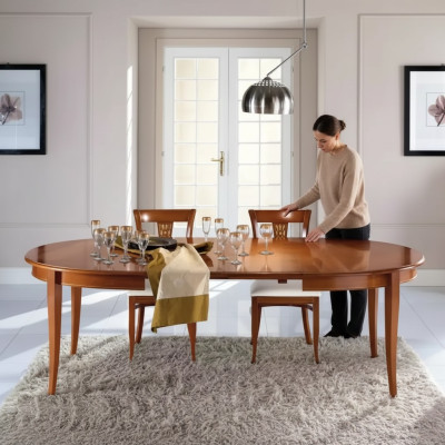 Muebles italianos de diseñador de mesa de madera para comedor con juego de 4 sillas.