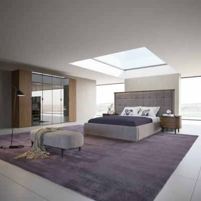 Dormitorio de lujo Set 4 piezas Cama 2 mesitas de noche Banco de diseño Muebles modernos