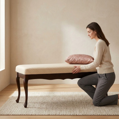 Banco clásico diseñado, taburete, mueble de asiento, banco tapizado, banco, reposapiés.