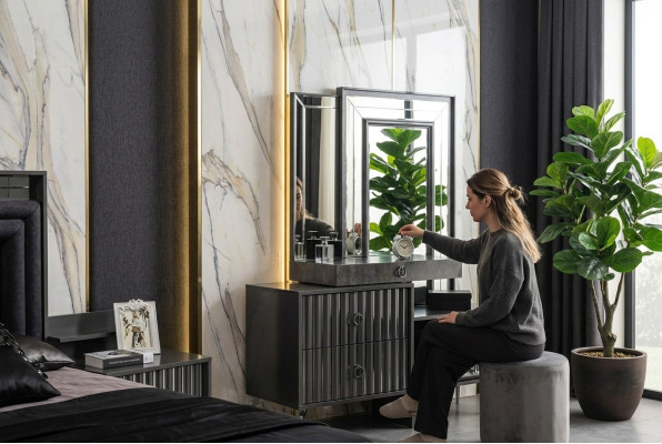Negra tocador de maquillaje de lujo, consola de madera de diseñador, muebles de dormitorio.