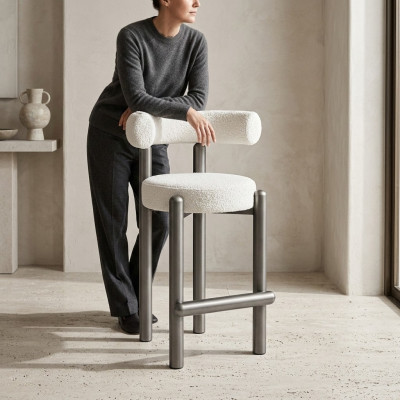 Diseñador taburete blanco con patas de acero inoxidable - mueble de bar de lujo de una plaza
