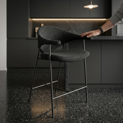 Elegantes mobiliario de asiento, sillas de comedor diseñadas con patas de acero modernas.