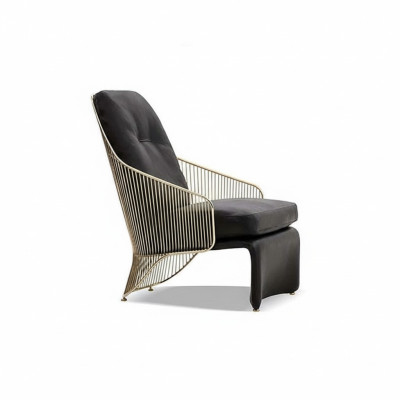 Sillón de diseño para la sala de estar. Asiento individual negro, mueble acolchado estilo lounge.