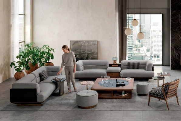 Conjunto de salón de lujo en gris , sofá con sillón, 2 taburetes, diseño moderno.