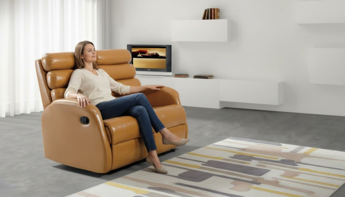 Moderno sofá biplaza de cuero sintético, sofá de diseño, asiento para sala de estar, muebles marrones.