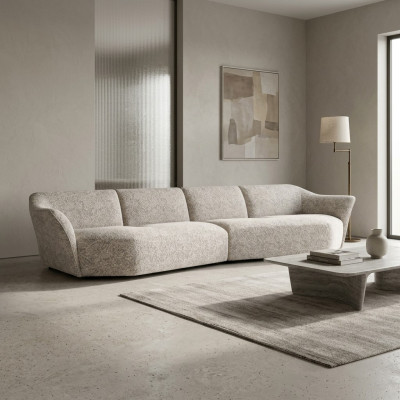 Sofá moderno de cuatro plazas en el salón de muebles tapizados de tela nuevos