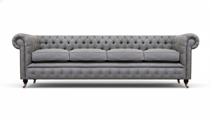 Chesterfield sofá de cuatro plazas en gris, nuevo, diseño de salón, tela.