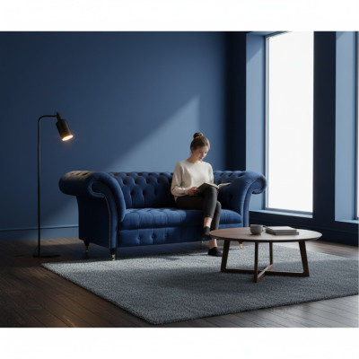 Sofá de dos plazas Chesterfield en tela azul de diseño nuevo.