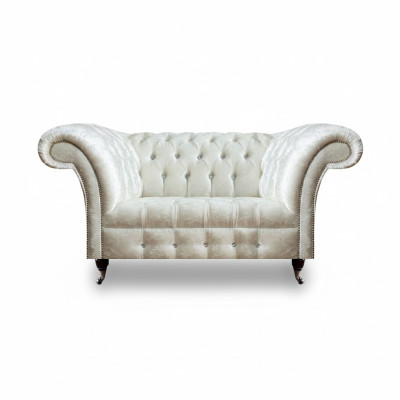 Sofá de diseño Chesterfield para salón en blanco de dos plazas.