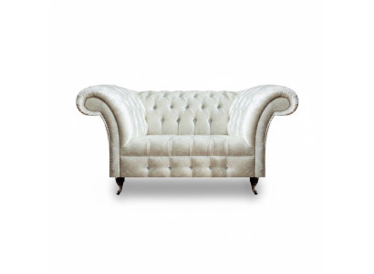 Sofá de diseño Chesterfield para salón en blanco de dos plazas.