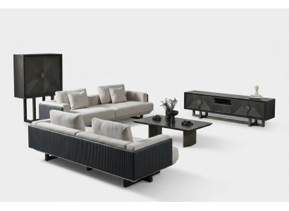 Conjunto de muebles en tela marrón con mesa y sofás