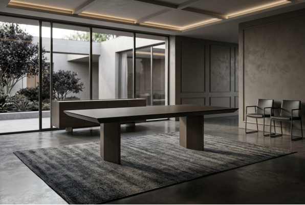 Mesa de café elegante de madera marrón en estilo clásico