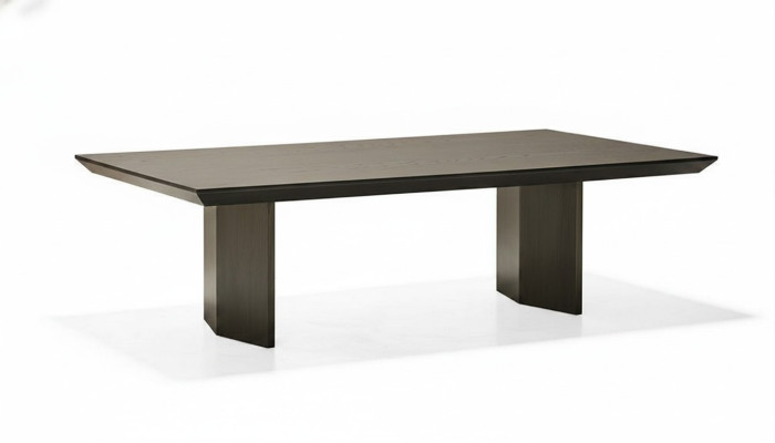 Mesa de café elegante de madera marrón en estilo clásico