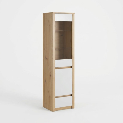 Vitrina con puertas de vidrio y estantes de vidrio