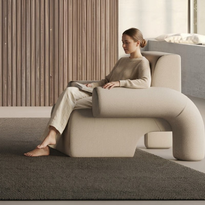 Sillón moderno y cómodo para uso diario