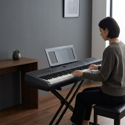 Piano digital cómodo: 88 teclas, ritmos, Bluetooth - ideal para músicos