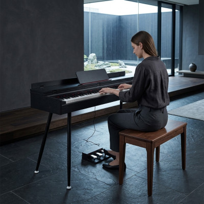 Piano digital negro brillante para el hogar