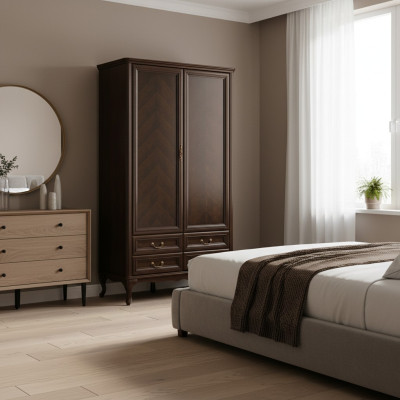 Armario Italiano de madera estilo antiguo de madera maciza clásica.